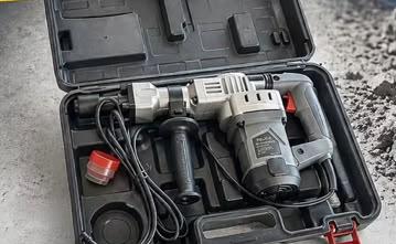 Chipping hammer for rent